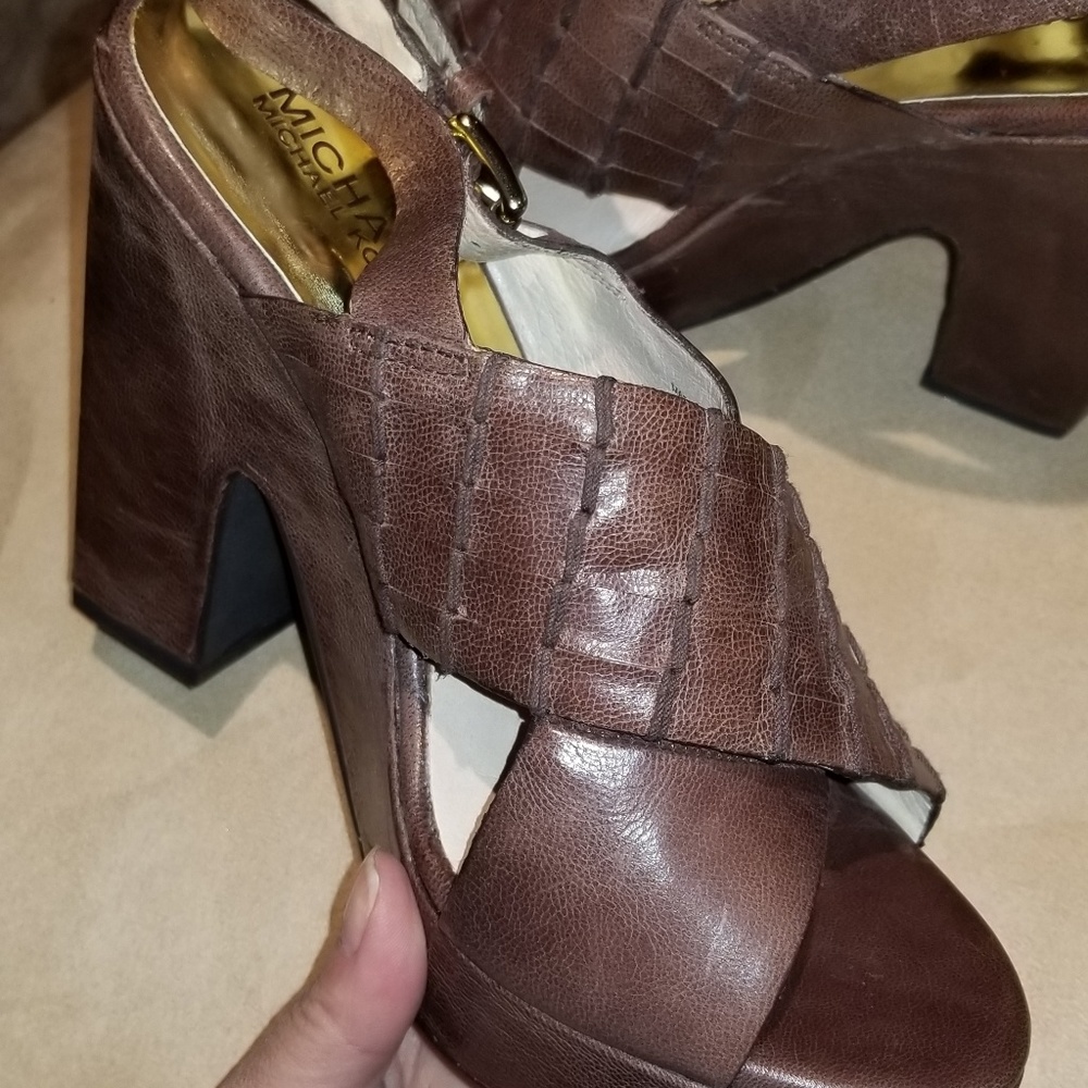Michael Kors Size 7 Distressed Brown Leather High Heels - Picture 7 of 12